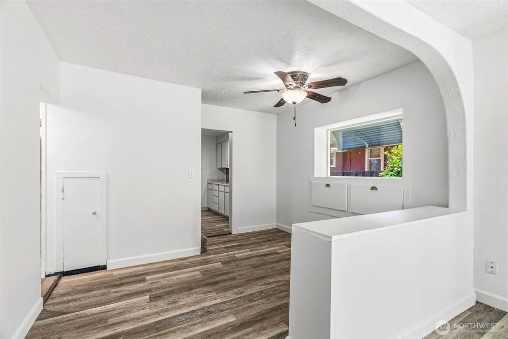 1821 Nichols Boulevard Longview WA 98632