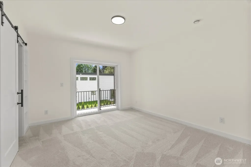 228 SW 183rd Street Normandy Park WA 98166