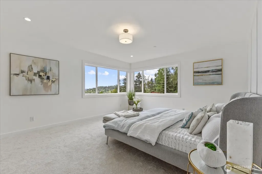 228 SW 183rd Street Normandy Park WA 98166