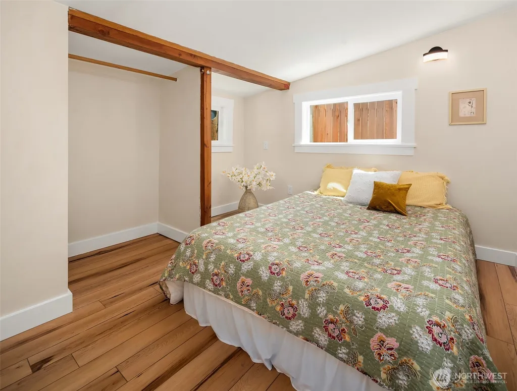 17008 135th Place SW Vashon WA 98070