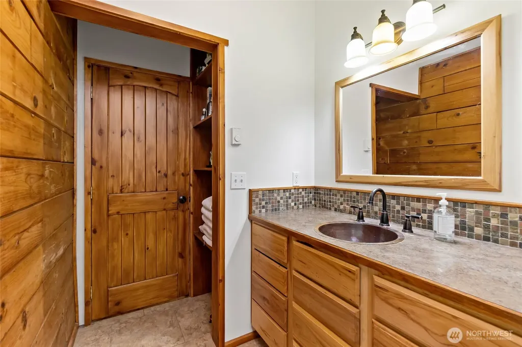 1350 E Webb Hill Road Union WA 98592