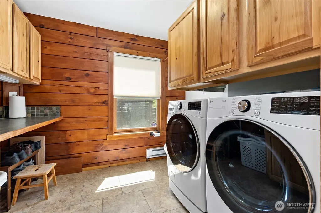 1350 E Webb Hill Road Union WA 98592