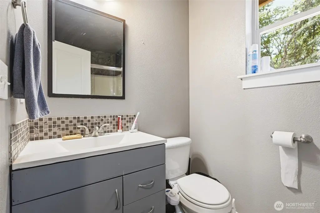 7802 S Junett Street Tacoma WA 98409