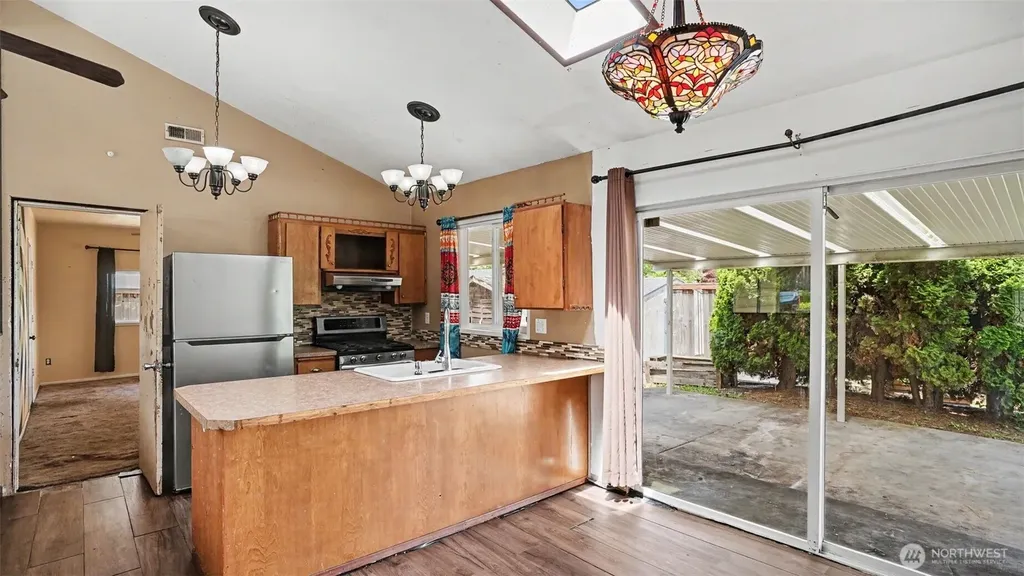 11450 SE 225th Street Kent WA 98031
