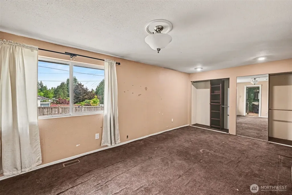 11450 SE 225th Street Kent WA 98031