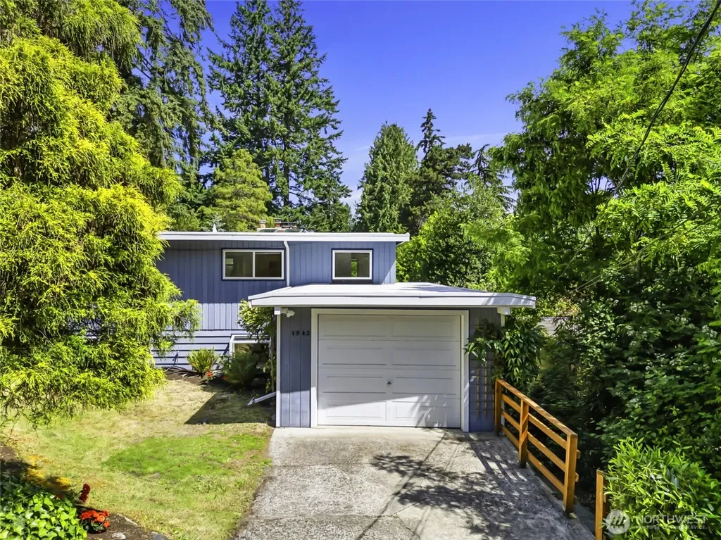 1542 NE 96th Street Seattle WA 98115