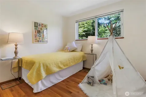 1542 NE 96th Street Seattle WA 98115