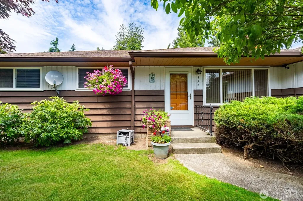 420 S 128th Street Seattle WA 98168