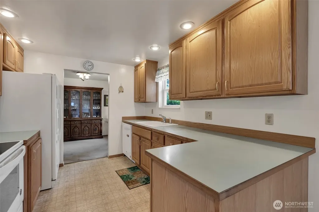 420 S 128th Street Seattle WA 98168