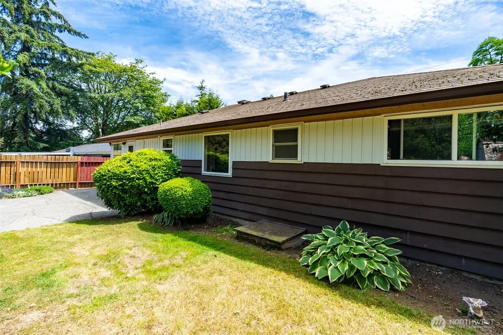 420 S 128th Street Seattle WA 98168