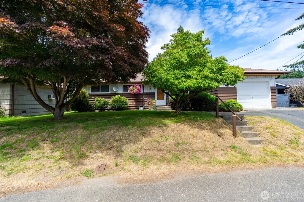 420 S 128th Street Seattle WA 98168