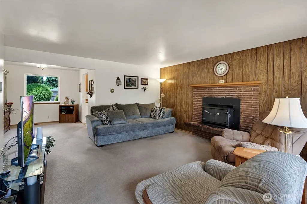 420 S 128th Street Seattle WA 98168