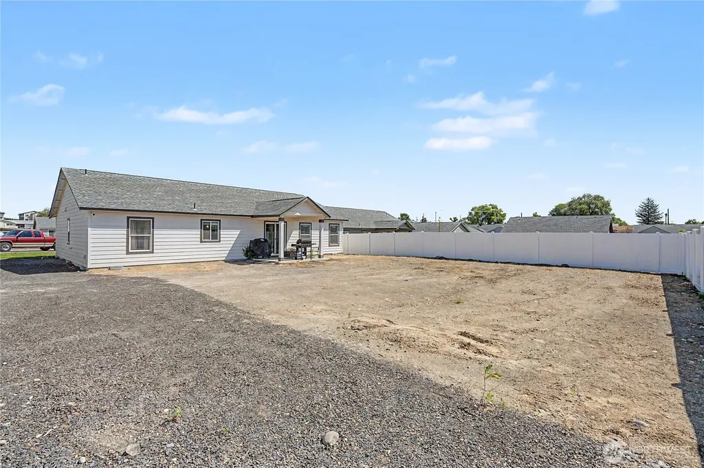 919 N Washington Court Moses Lake WA 98837