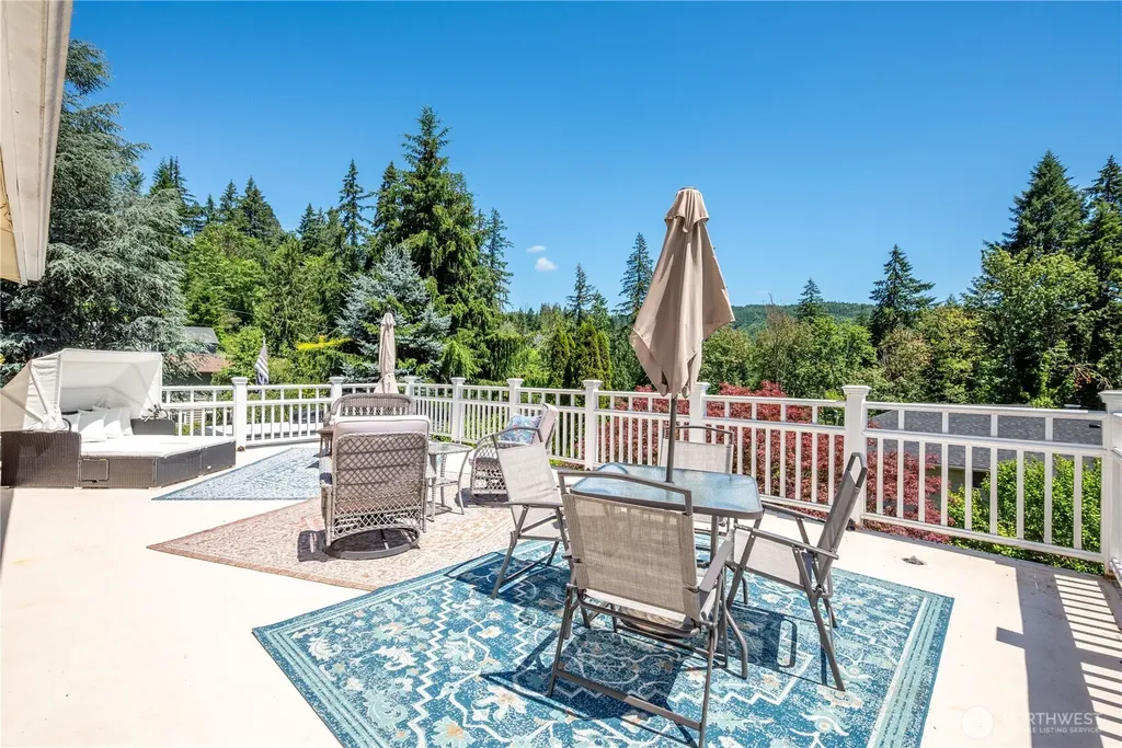 2408 N Greeley Drive Kelso WA 98626