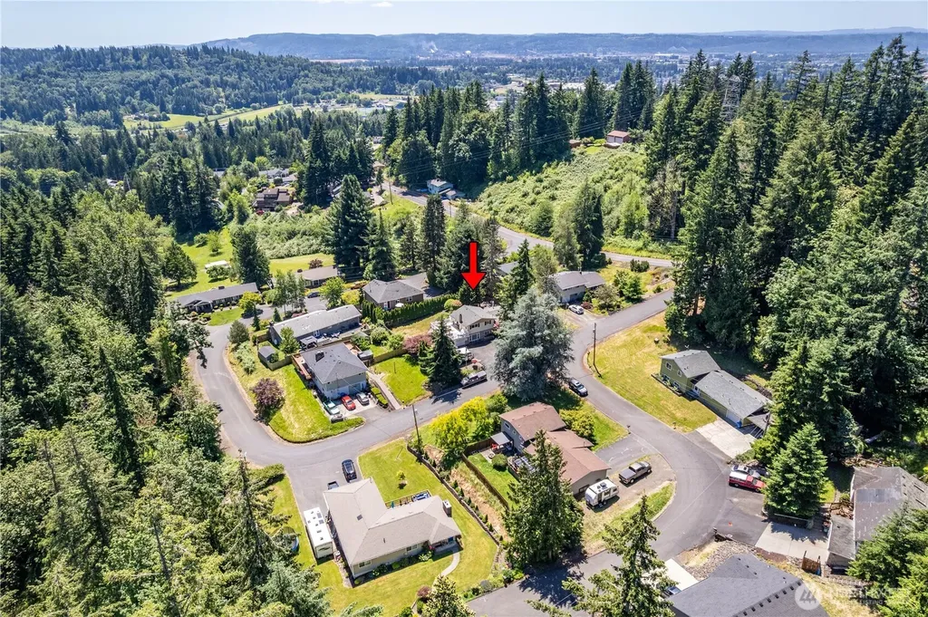 2408 N Greeley Drive Kelso WA 98626