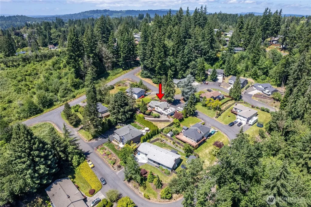 2408 N Greeley Drive Kelso WA 98626