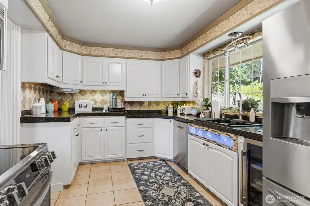 2408 N Greeley Drive Kelso WA 98626