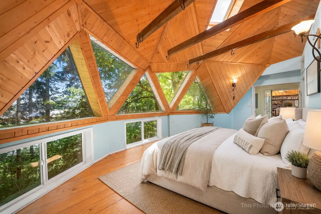 12 SE Oyster Beach Road Shelton WA 98584