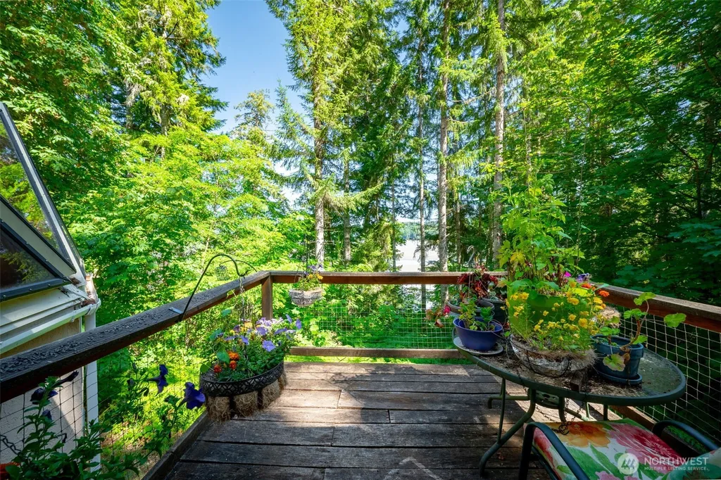 12 SE Oyster Beach Road Shelton WA 98584