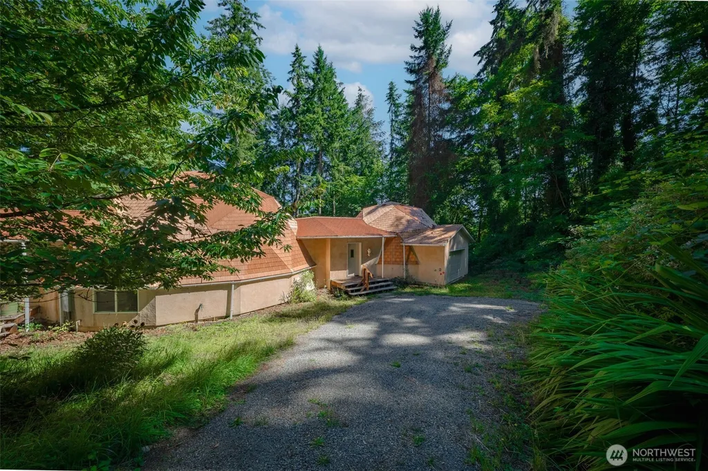 12 SE Oyster Beach Road Shelton WA 98584