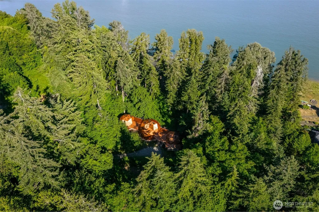 12 SE Oyster Beach Road Shelton WA 98584