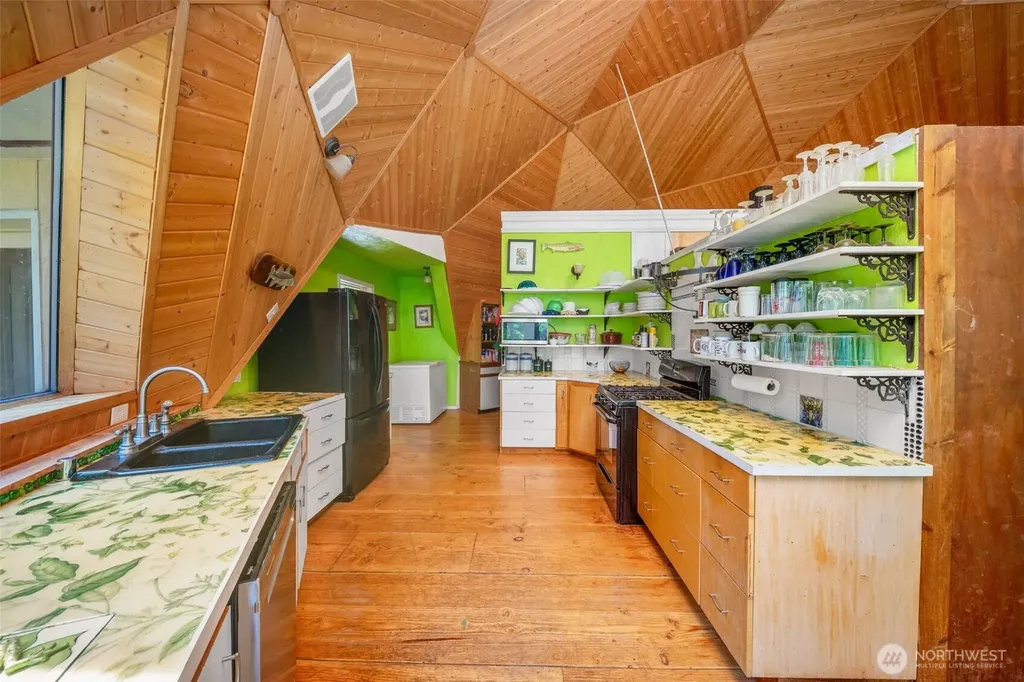 12 SE Oyster Beach Road Shelton WA 98584