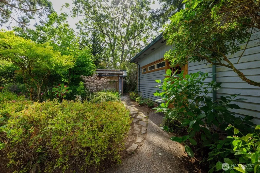 902 Frederick Street SE Olympia WA 98501