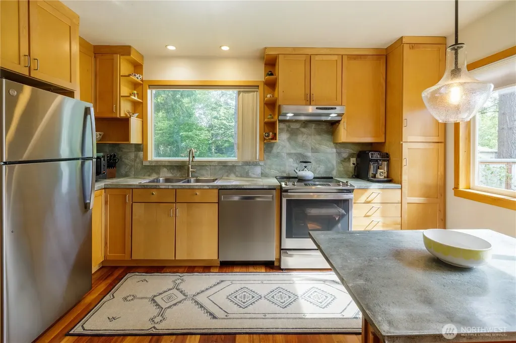 902 Frederick Street SE Olympia WA 98501