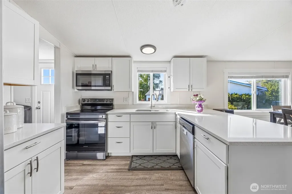 7525 Roblee Drive Blaine WA 98230
