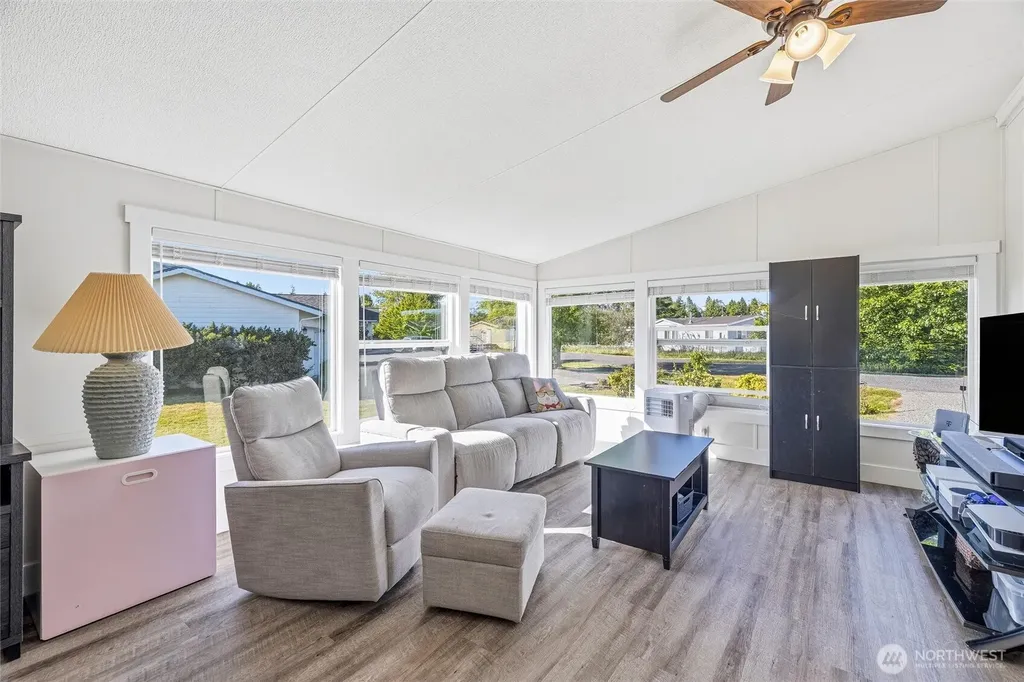 7525 Roblee Drive Blaine WA 98230