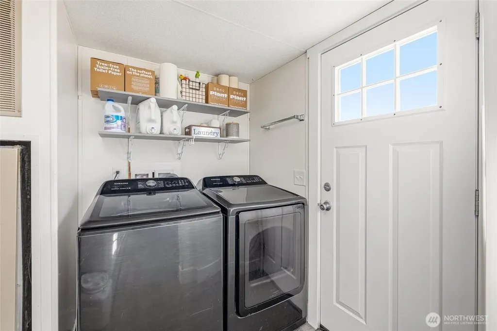 7525 Roblee Drive Blaine WA 98230