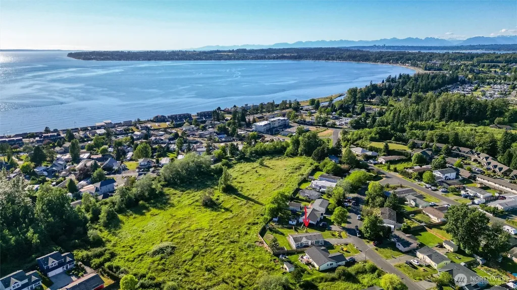 7525 Roblee Drive Blaine WA 98230