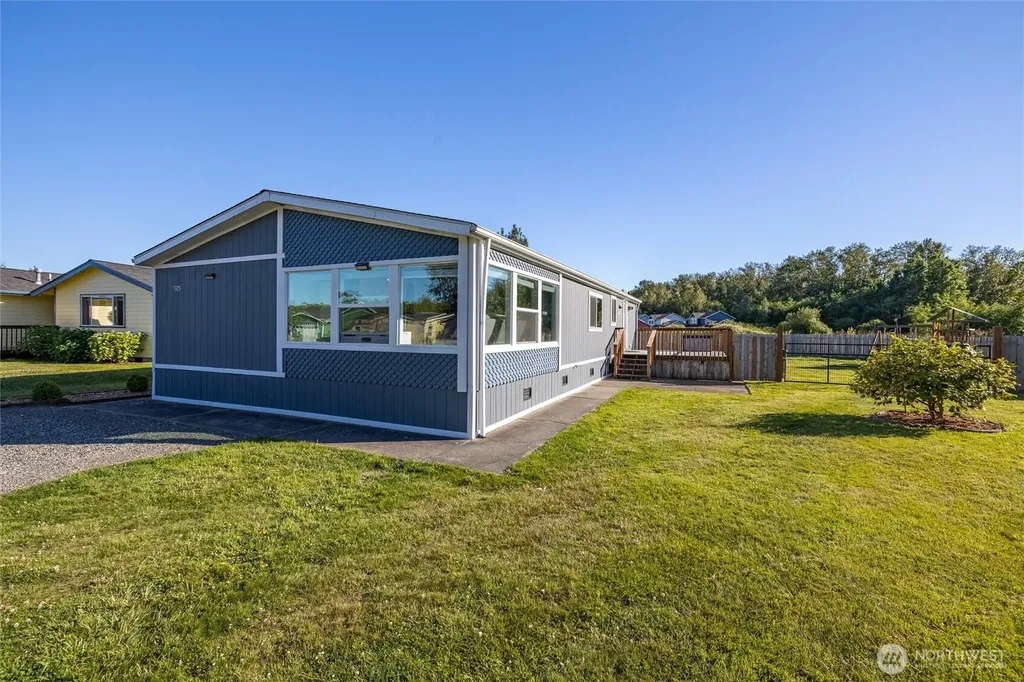 7525 Roblee Drive Blaine WA 98230