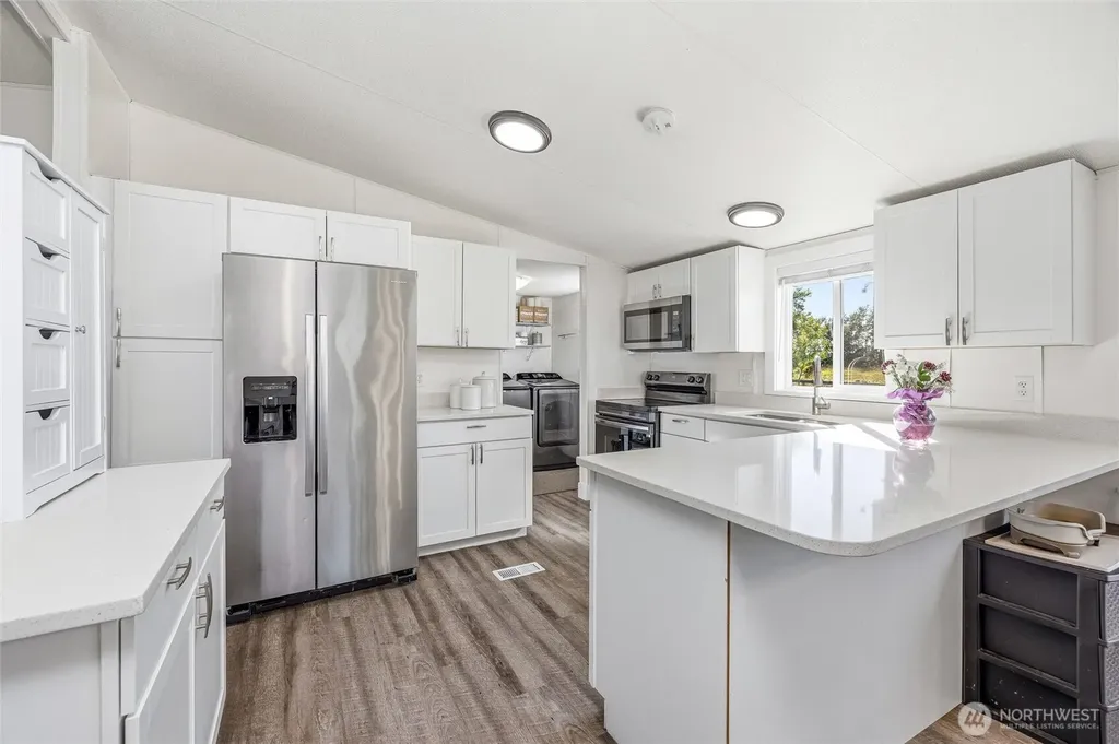 7525 Roblee Drive Blaine WA 98230