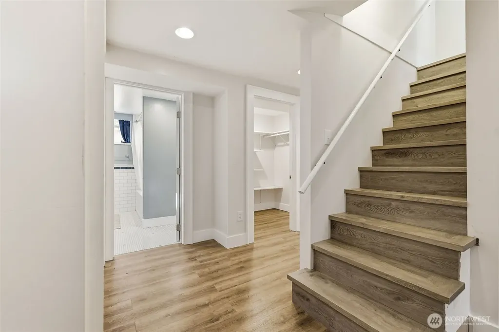 515 N 122nd Street Seattle WA 98133