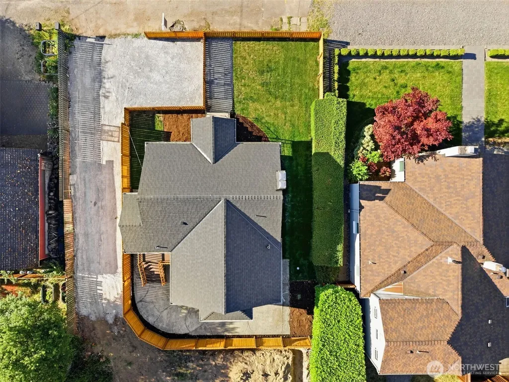 515 N 122nd Street Seattle WA 98133