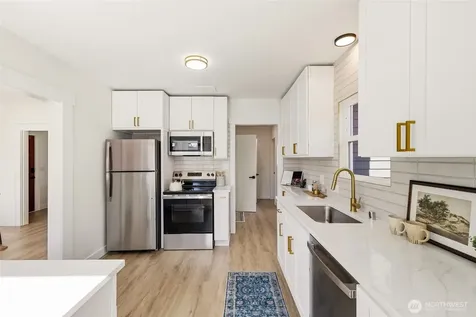 515 N 122nd Street Seattle WA 98133