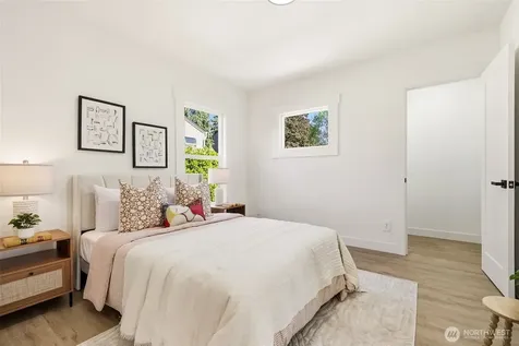 515 N 122nd Street Seattle WA 98133