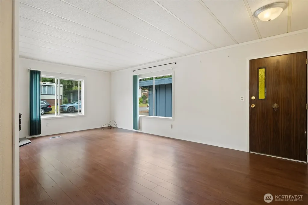 6521 SE Mile Hill Drive Port Orchard WA 98366