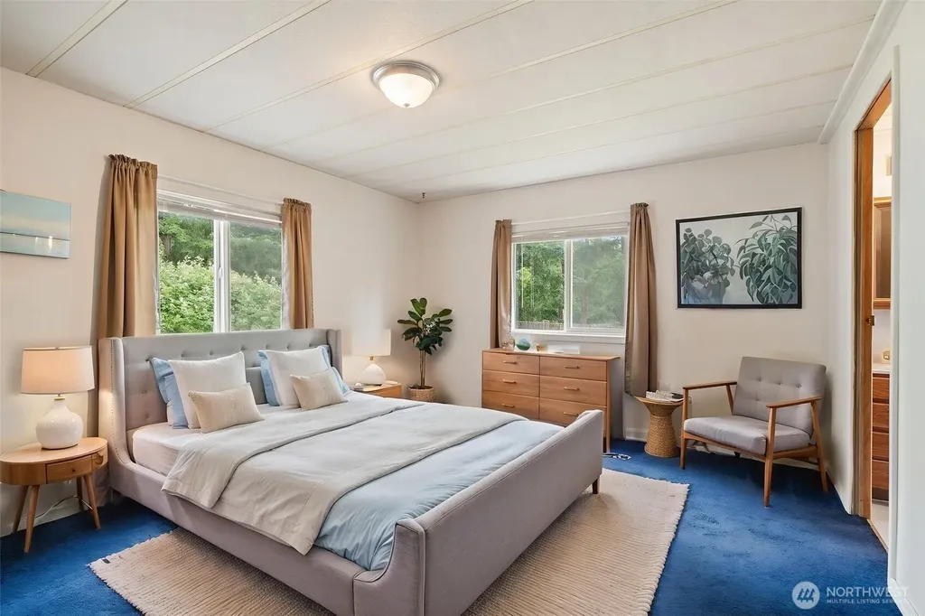 6521 SE Mile Hill Drive Port Orchard WA 98366