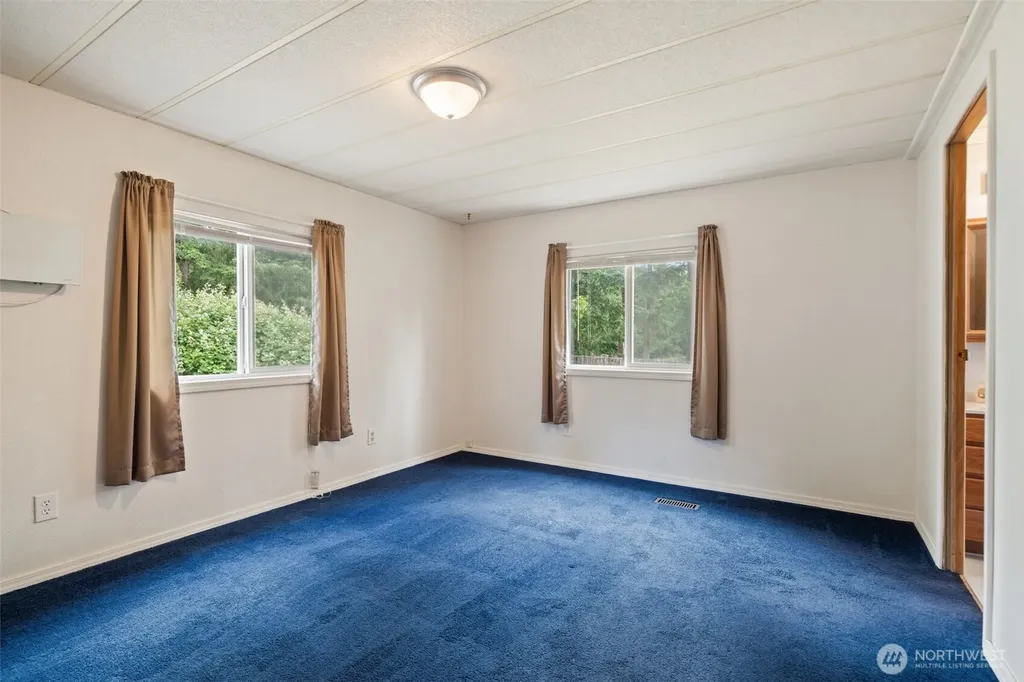6521 SE Mile Hill Drive Port Orchard WA 98366