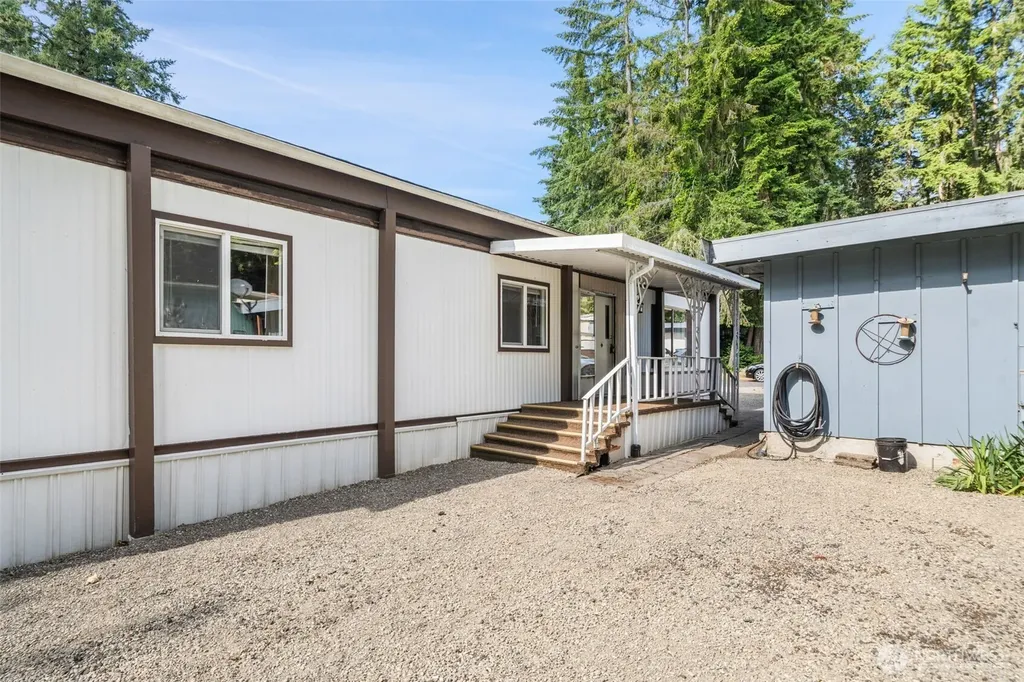 6521 SE Mile Hill Drive Port Orchard WA 98366