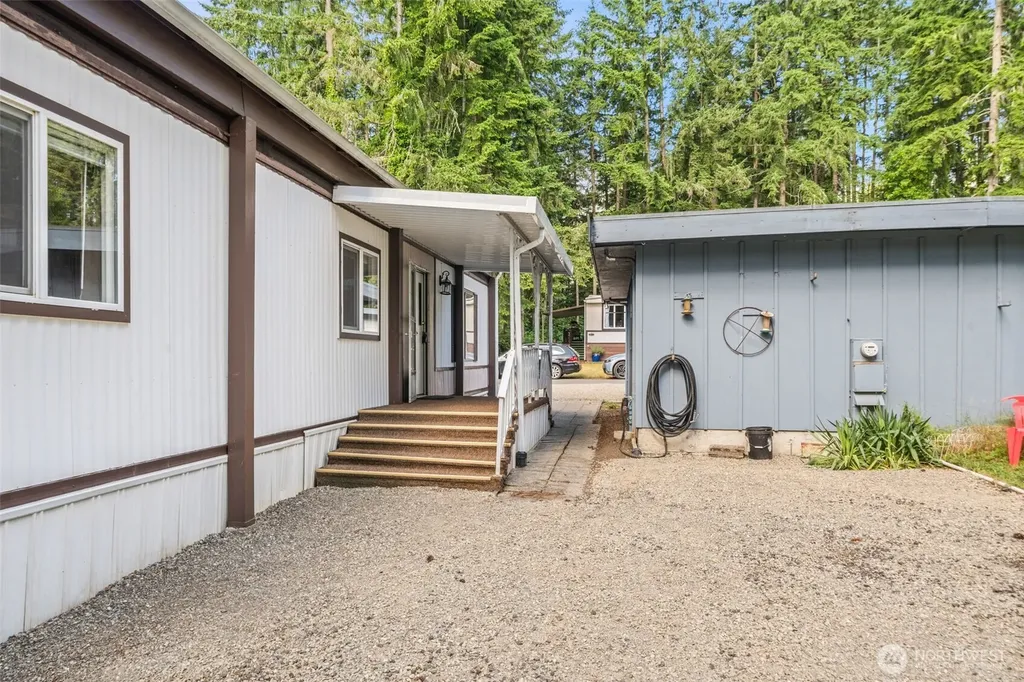 6521 SE Mile Hill Drive Port Orchard WA 98366