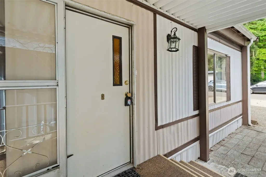 6521 SE Mile Hill Drive Port Orchard WA 98366