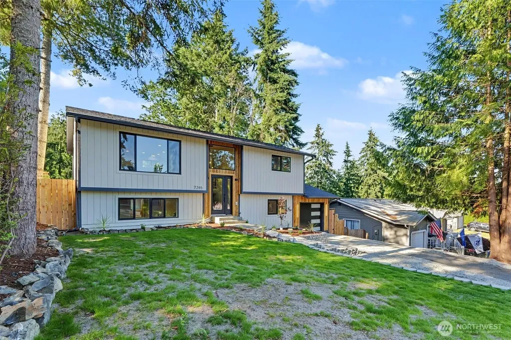 7245 E Taylor Street Port Orchard WA 98366