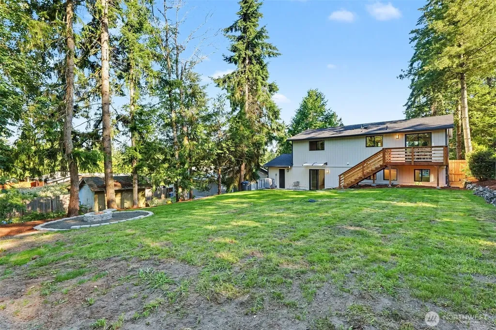 7245 E Taylor Street Port Orchard WA 98366