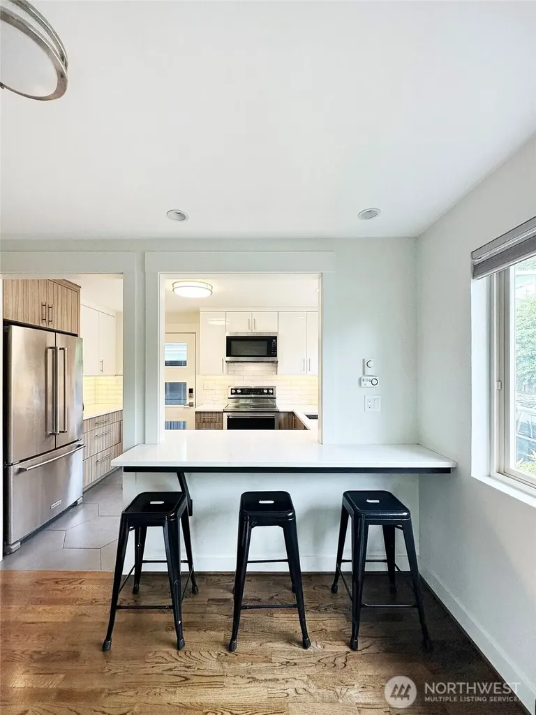3803 Carr Place N Seattle WA 98103
