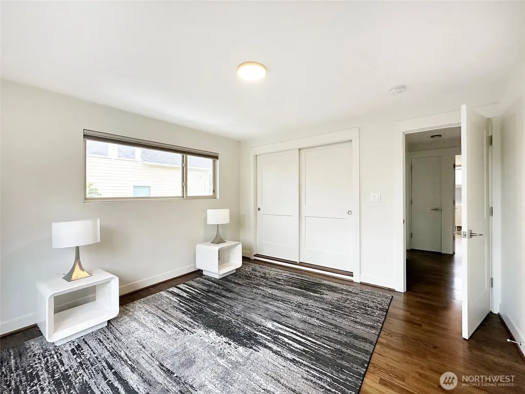 3803 Carr Place N Seattle WA 98103