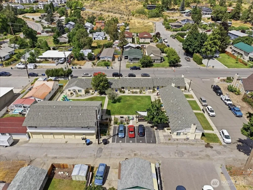 315 W Gibson Avenue Chelan WA 98816