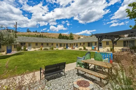 315 W Gibson Avenue Chelan WA 98816